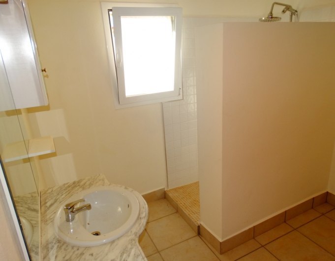 Geschäftshaus mit 4 Wohnungen zu verkaufen in Javea