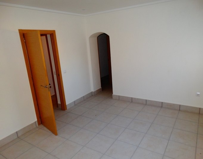 Geschäftshaus mit 4 Wohnungen zu verkaufen in Javea