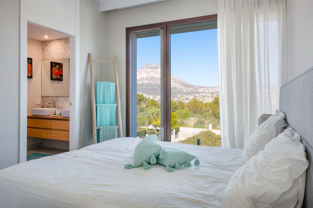 Atemberaubende Villa mit 4 Schlafzimmern in Javea