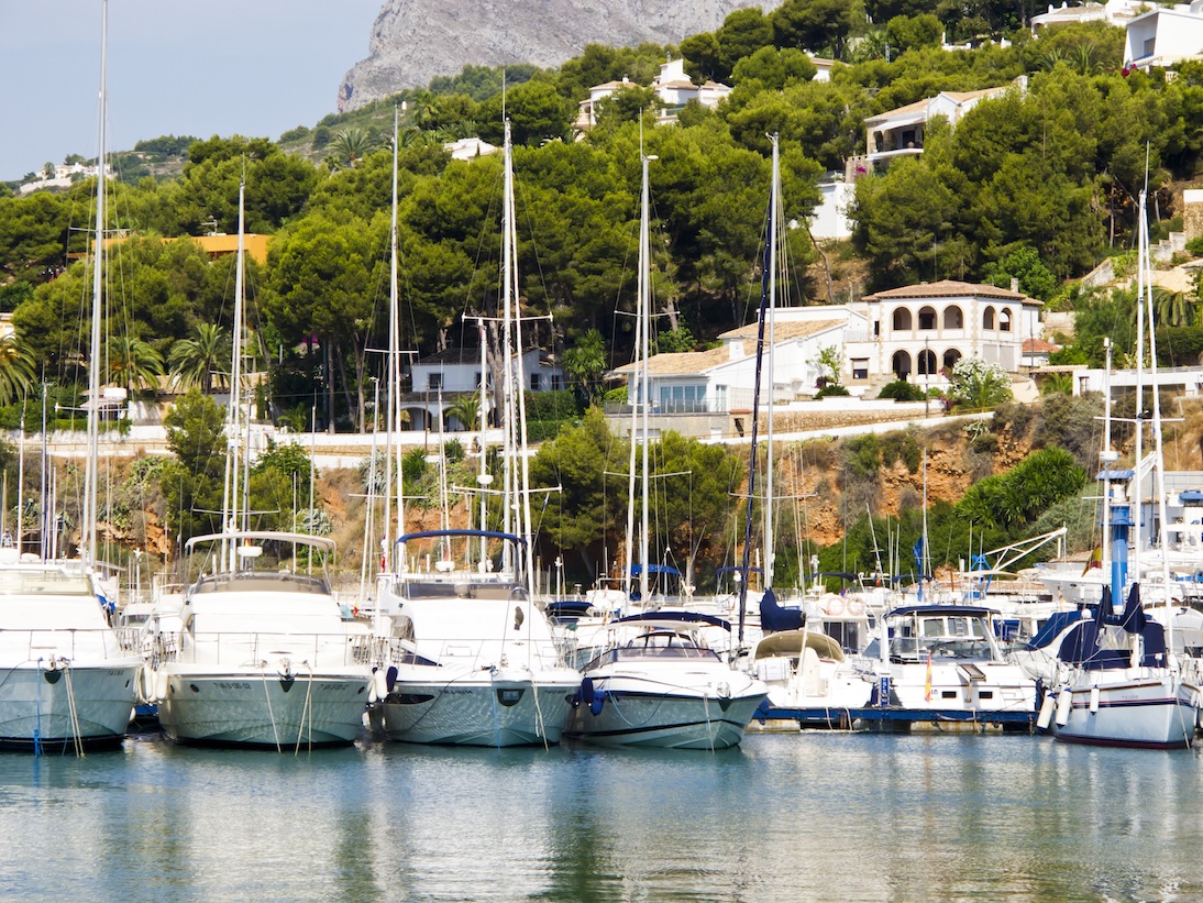 Elegante Javea Residence: Luxuriöses Wohnen in prestigeträchtiger Lage