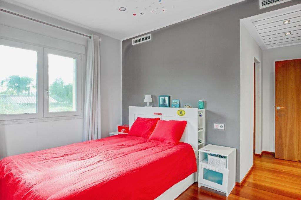 Moderne 5 Schlafzimmer Villa zum Verkauf in Javea