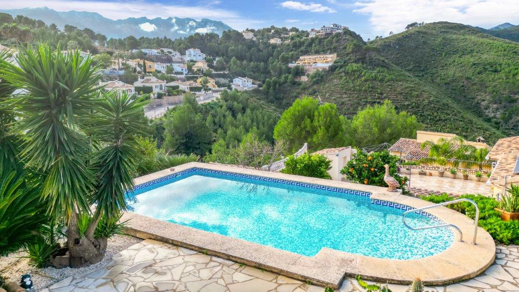 Charmante Villa zum Verkauf im Monte Corona, Ador